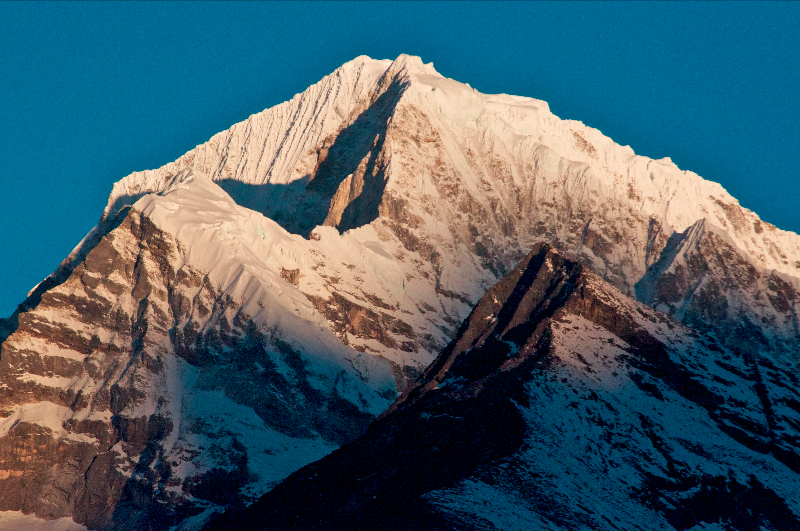 morning-sun-in-the-thami-valley