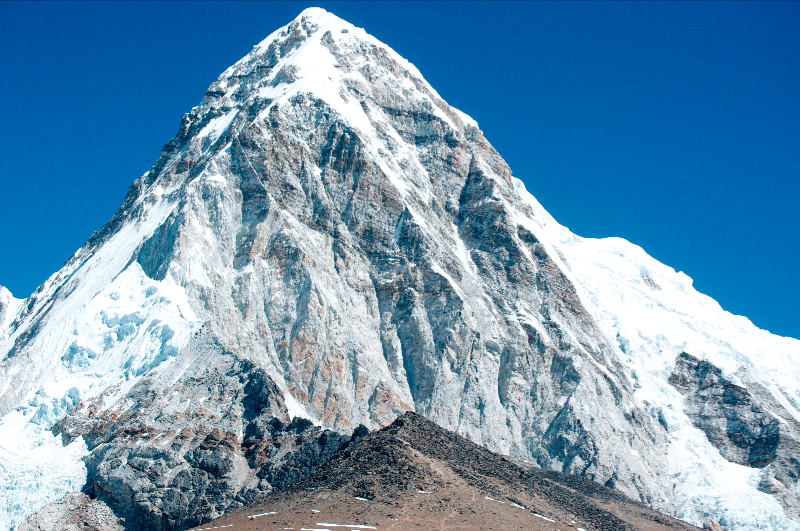 pumo-ri-overshadowing-kala-pathar