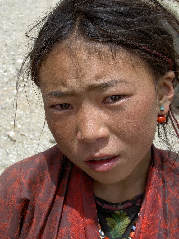 frowning-child-tibet_1024x768
