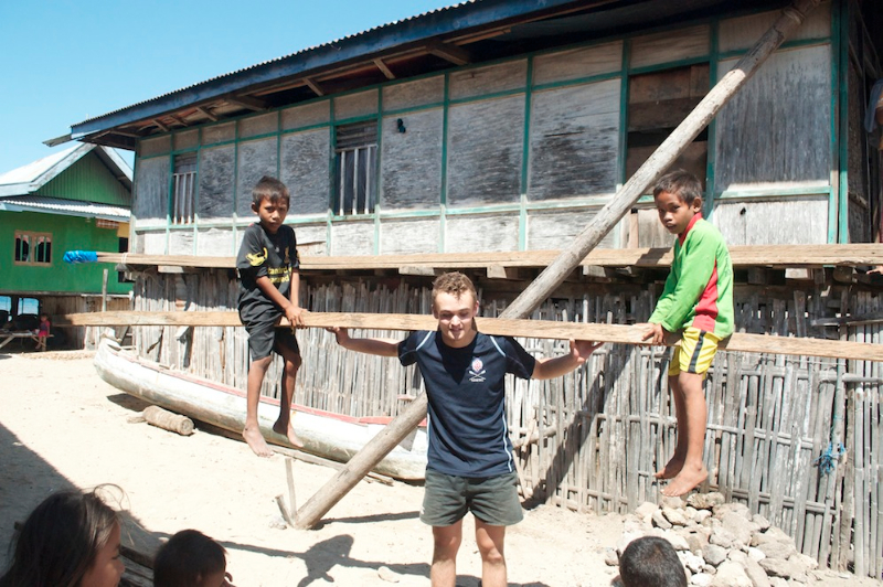 henry-flexes-his-muscles