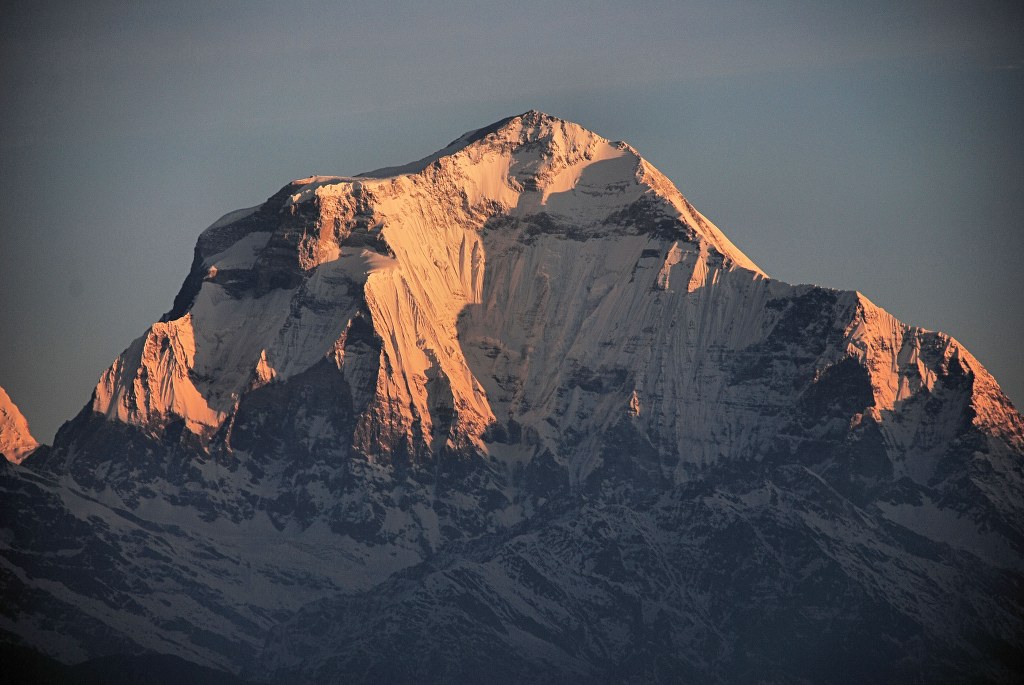 early-morning-sun-on-dhaulagiri