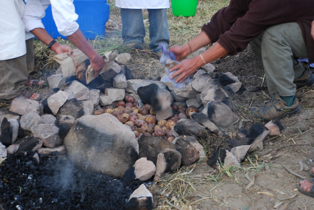 preparing-the-pachamanca_1024x768